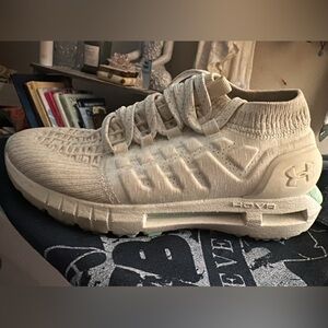 Under Armour HOVR Phantom CT Connected Running Shoes